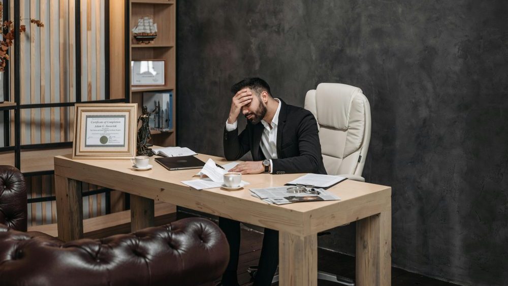 L’explosion en plein vol du dirigeant… en pleine&nbsp;réussite